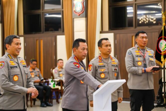 
					Propam Polri Jamin Netralitas Polri Dalam Pemilu 2024
