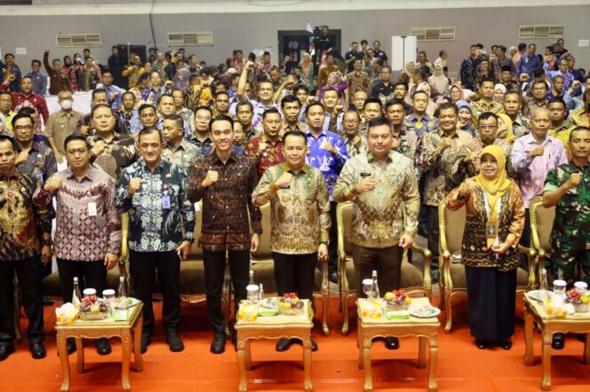 
					Pj Gubernur Agus Fatoni Ingatkan Para Camat, Lurah dan Kades Se-Sumsel untuk Tetap Fokus dalam Penanganan Program Prioritas