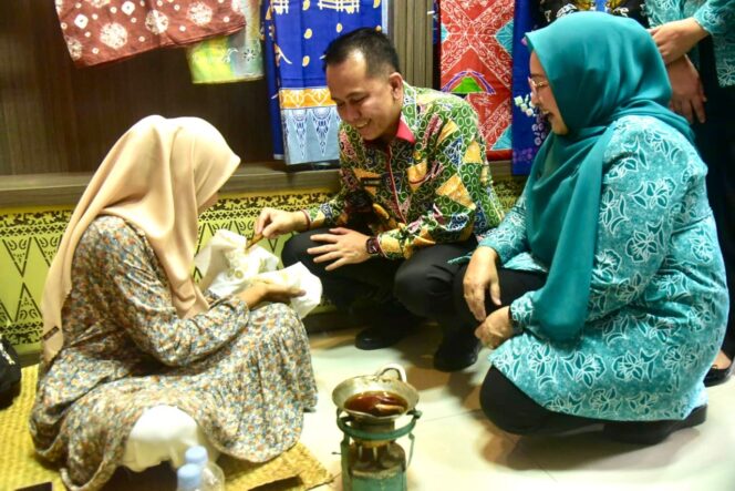 
					Pj Gubernur Agus Fatoni Bersama Pj Ketua Dekranasda Sumsel Tyas Fatoni Tinjau Gedung Dekranasda Pagar Alam