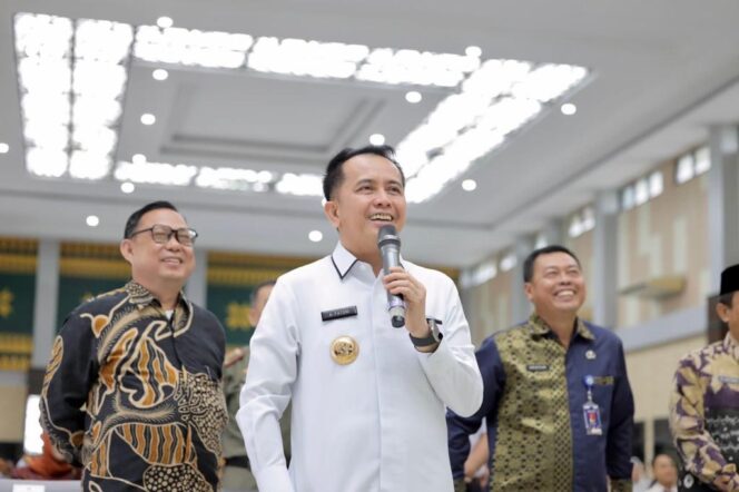 
Pj Gubernur Agus Fatoni Ajak 17 Ribu Lebih Pemilih Pemula Sumsel Gunakan Hak Pilih