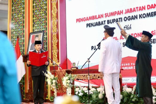 
Pj Gubernur Agus Fatoni Lantik Asmar Wijaya sebagai Penjabat Bupati OKI