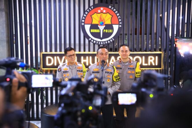 
Polri Periksa Intensif Pengancam Capres, Pelaku Akui Tidak Terafiliasi dengan Paslon Lain