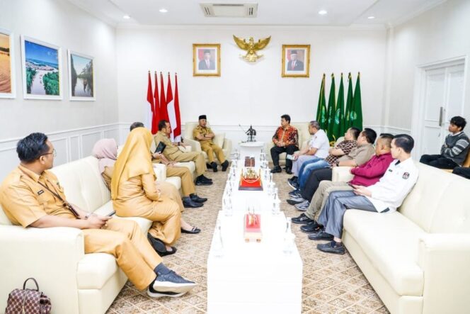 
Pj Bupati Apriyadi Terima Audiensi Komisioner KPU Muba