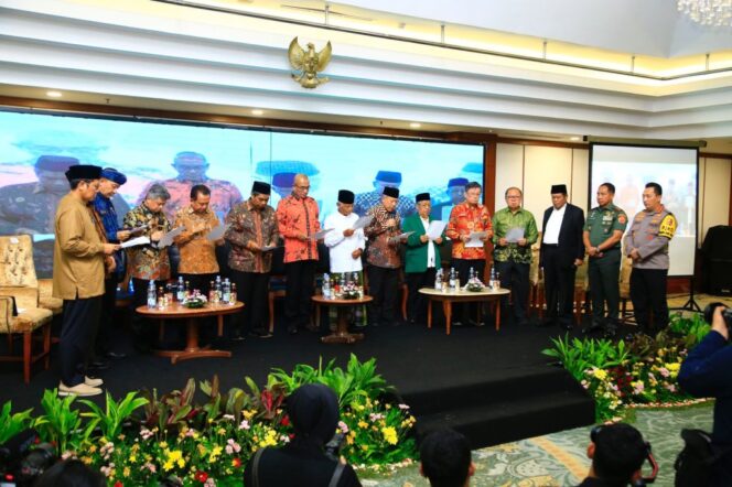 
					Kapolri Hadiri Deklarasi Pemilu Damai Lintas Agama