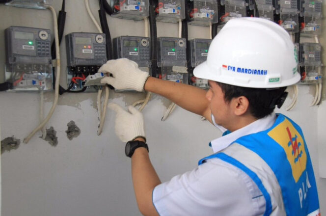 
					131.600 Rumah Tangga Nikmati Akses Pasang Listrik Gratis di Tahun 2023