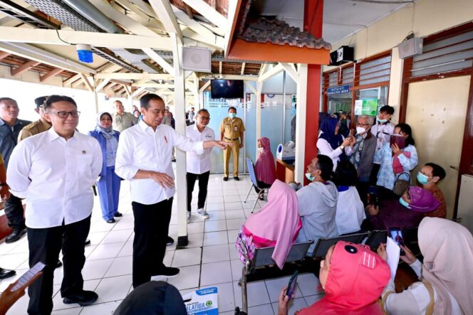 
					Tinjau Pelayanan Kesehatan di RSUD Salatiga, Presiden Minta Terus Diperbaiki