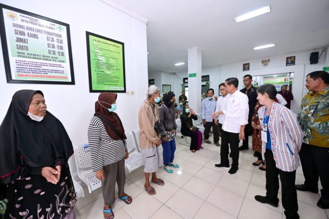 
					Tinjau Puskesmas Toroh 1, Presiden Pastikan Tiap Puskesmas Miliki Alat USG Kehamilan