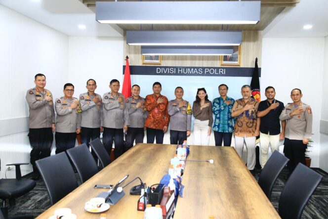
					Humas Polri dan CNBC Perkuat Kolaborasi Edukasi Masyarakat