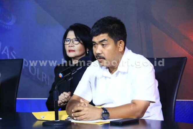 
Operasi Senyap Densus 88 Polri Tangkap 10 Terduga Teroris, Ada yang Menjabat Ketua RT