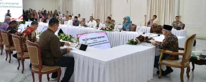 
Tingkatkan Layanan Kepemudaan, Wapres Ma’ruf Amin Pimpin Rapat Koordinasi Tingkat Menteri