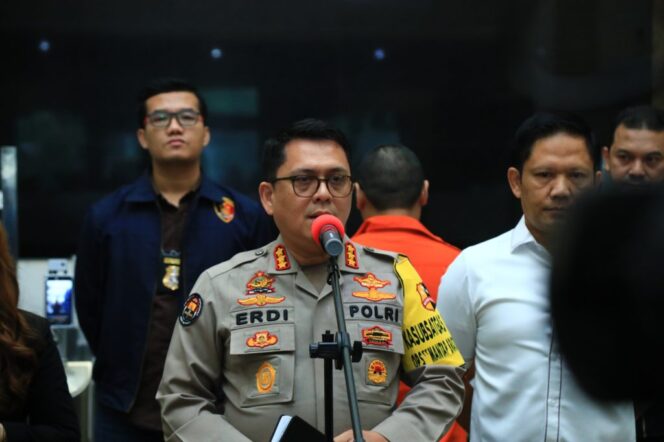 
					Bareskrim Tangkap DPO Kasus Investasi Bodong Robot Trading Viral Blast