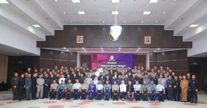 
Plt. Gubernur Lemhannas RI Resmi Kukuhkan Pengurus Senat PPRA 66