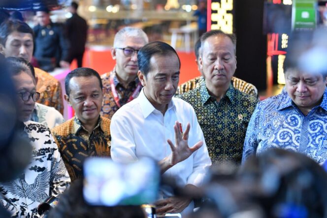 
Tanggapi Hasil Hitung Cepat Pemilu, Presiden Jokowi: Sabar, Tunggu Hasil Resmi KPU