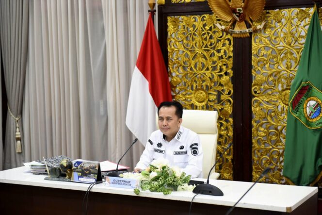 
Pj Gubernur Agus Fatoni Hadiri Rakor Terkait Pelaksanaan Pilkada dan Tata Kelola Penyelenggaraan Pemda bersama Mendagri