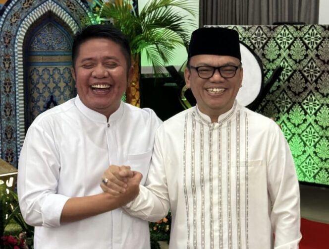 
					Herman Deru dan Joncik Muhammad Pamer Kemesraan di Acara KAHMI Sumsel