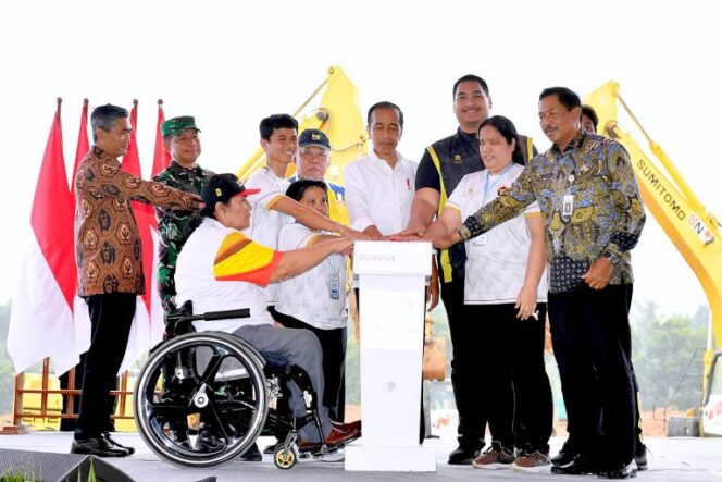 
Presiden Jokowi Groundbreaking Pusat Pelatihan Paralimpiade di Karanganyar