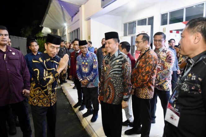 
					Pj Gubernur Fatoni Dampingi Presiden Jokowi Membuka Muktamar IMM XX di Palembang