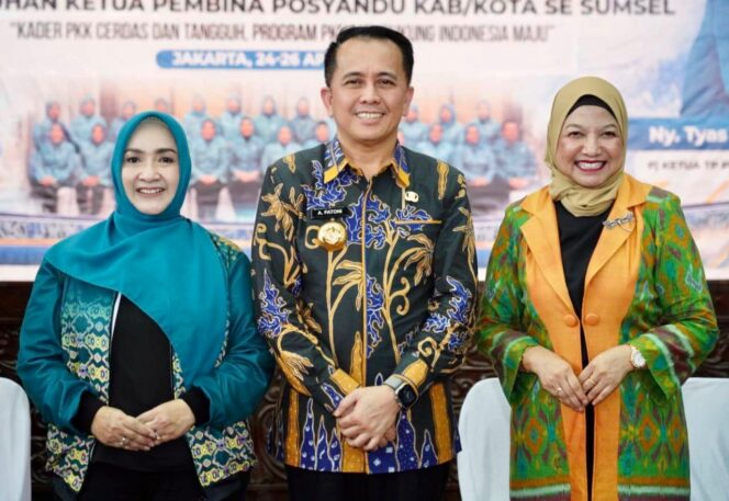 
Hadiri Jambore Kader PKK se-Sumsel, Pj Ketua TP PKK Tyas Fatoni Kampanyekan 10 Program Pokok melalui Gerakan Tanam Cabai