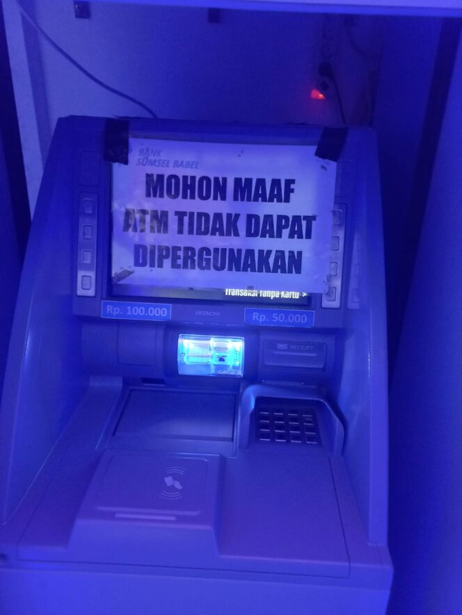 
					Warga Keluhkan ATM BSB Cabang Martapura Rusak Jelang Lebaran