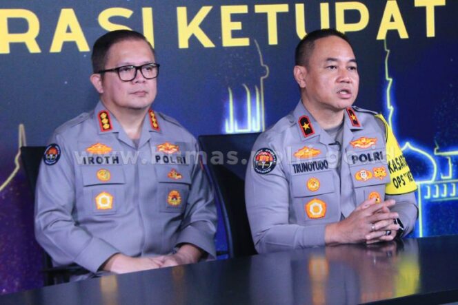 
Pemudik Diimbau Tak Beristirahat di Bahu Jalan