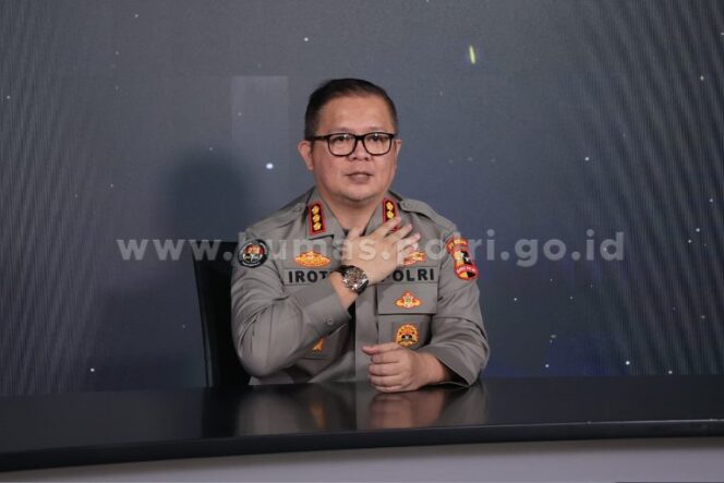 
150 Ribu Orang dan 38 Ribu Kendaraan Telah Menyeberang dari Merak-Ciwandan Menuju Bakauheni