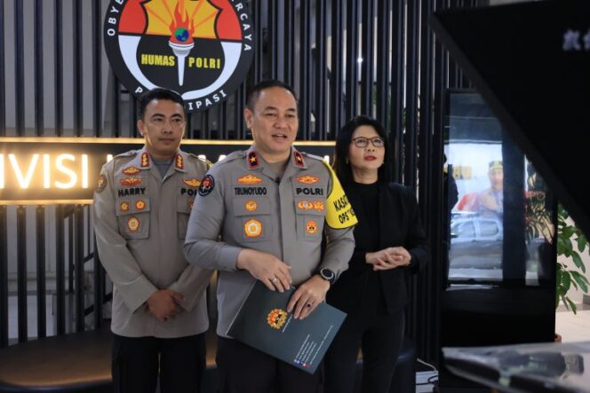 
TNI dan Polri Terus Bersinergi di Papua Barat