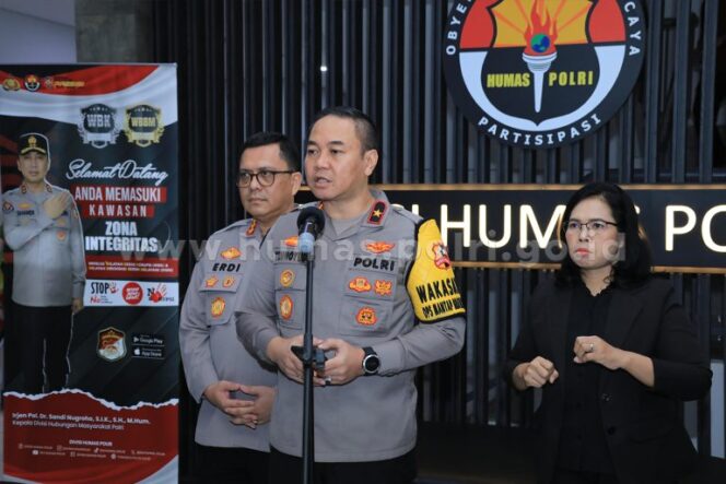 
Densus 88 Tangkap 8 Teroris Jamaah Islamiyah Poso