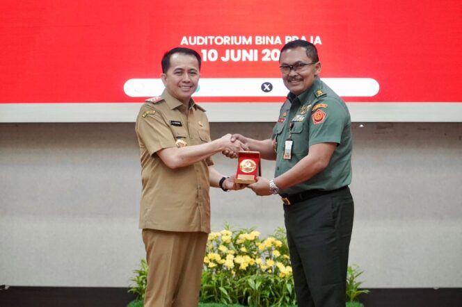 
Pj Gubernur Agus Fatoni Paparkan Program Prioritas Sumsel Tahun 2024 di Hadapan Peserta SSDN Lemhanas