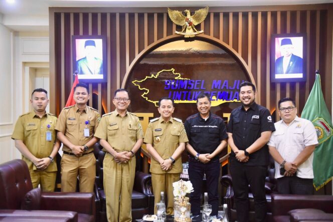 
Provinsi Sumsel Bakal Pecahkan Rekor MURI melalui Gerakan Minum Kopi Serentak Terbanyak di Pinggir Sungai Musi