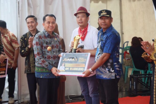 
Pj Gubernur Agus Fatoni Dorong Produk UMKM Sumsel Naik Kelas Hingga Mampu Bersaing di Pasar Internasional