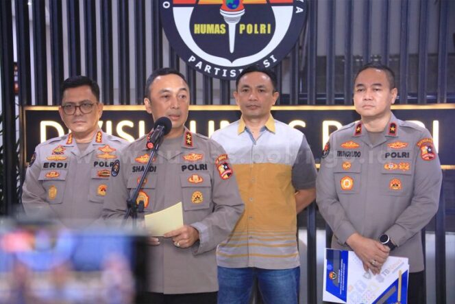 
Periksa 70 Saksi, Polisi Siap Limpahkan Berkas Pembunuhan Vina dan Eki ke Kejaksaan