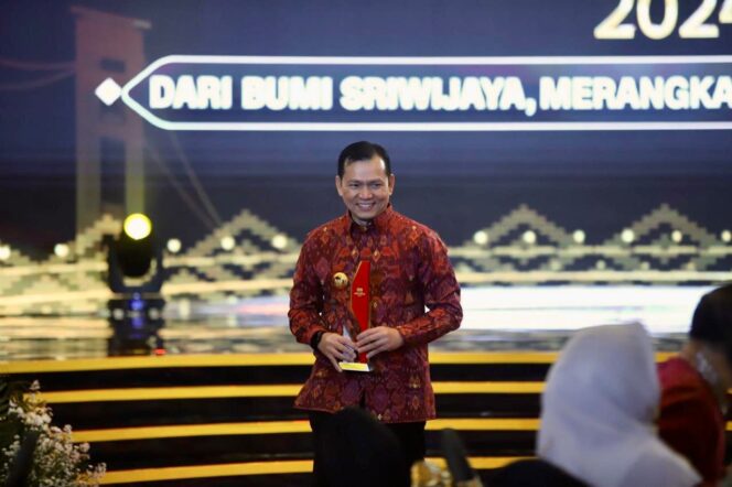 
					Pemprov Sumsel Borong 2 Penghargaan Sekaligus Pada Ajang CNN Indonesia Awards 2024
