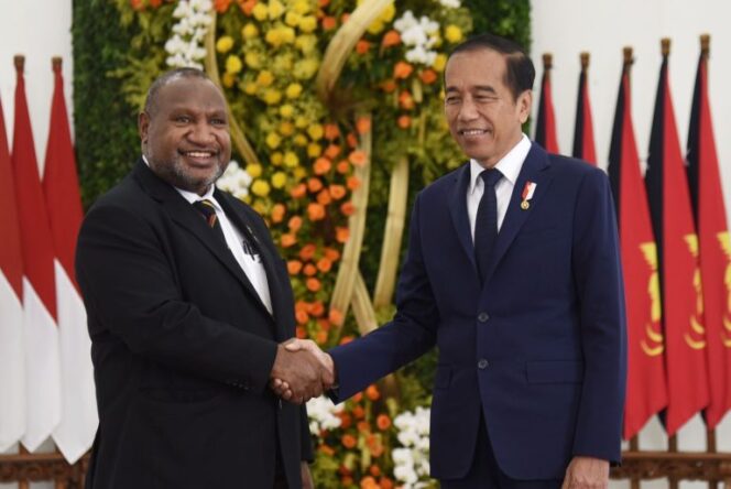 
Presiden Jokowi dan PM Papua Nugini Sepakat Tingkatkan Kerja Sama Kedua Negara