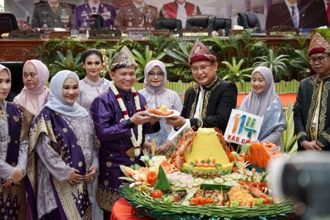 
Hari Jadi Kabupaten OKU ke-114 Tahun, Pj Gubernur Sumsel Elen Setiadi Apresiasi Kemiskinan Ekstrem Turun Signifikan