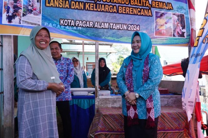 
Pj Ketua TP PKK Sumsel Melza Elen Setiadi Launching Sekolah Lansia Besemah Mandiri Pagar Alam