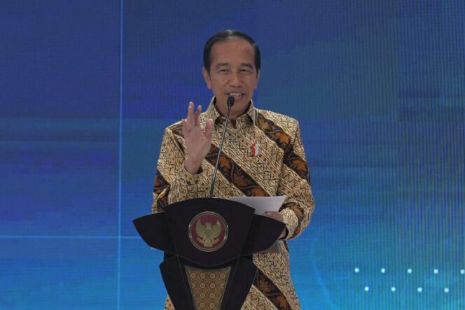 
Jokowi: Infrastruktur Kunci Datangkan Investasi dan Kurangi Biaya Logistik