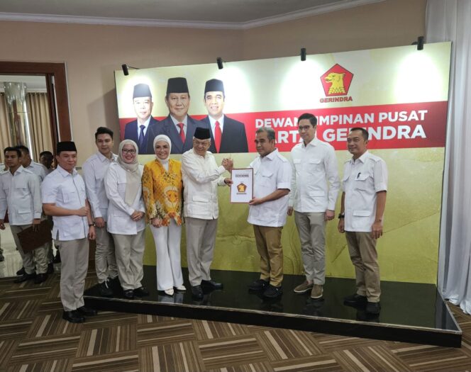 
Diperintahkan Nyalon Gubernur, Mawardi Siap Sukseskan Program Prabowo di Sumsel