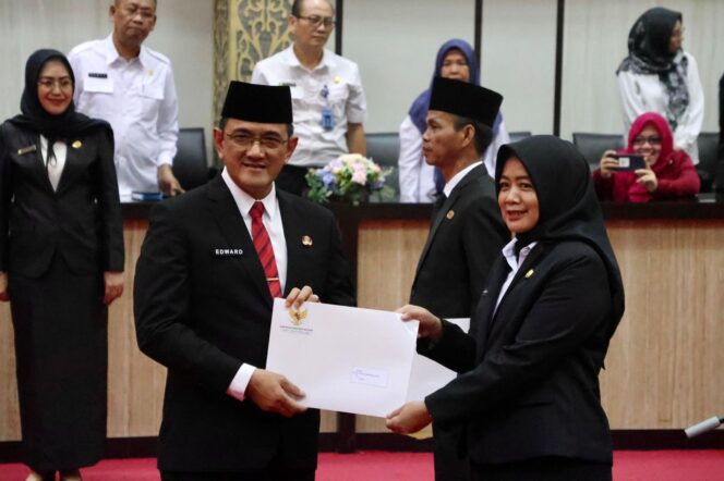 
					Sekda Edward Candra Lantik 47 Pejabat Fungsional di Lingkungan Pemprov Sumsel