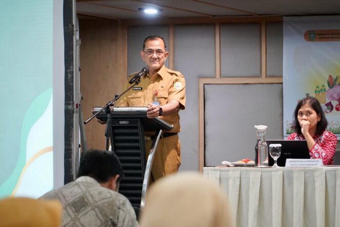 
Sekda Sumsel Edward Candra Buka Capacity Building Penyusunan Pelaporan Kinerja TPID Sumsel