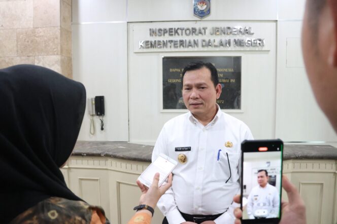 
					Pj Gubernur Elen Setiadi Paparkan 10 Indikator Capaian Kinerja Triwulan I Diapresiasi Tim Evaluasi Kemendagri