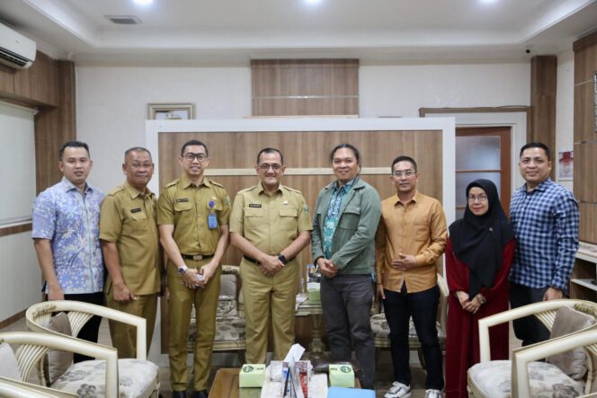 
					Sekda Edward Candra Dukung Penuh Rubrik Baru Sripo/Tribun “Mata Lokal Desa”