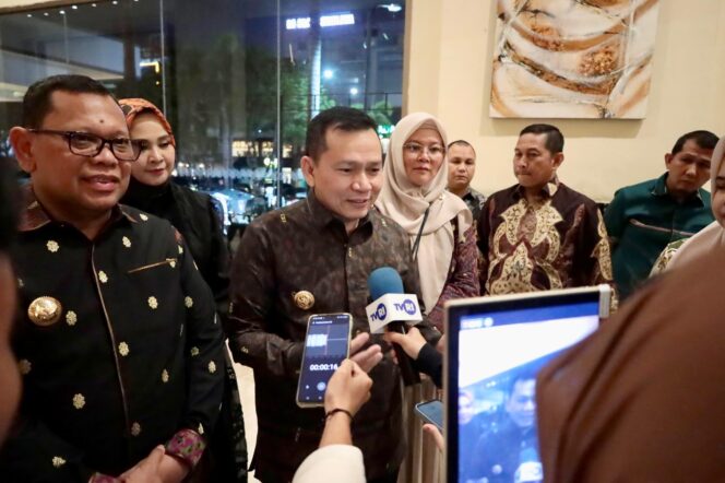 
Pj Gubernur Elen Setiadi Rangkul Berbagai Elemen Masyarakat Sukseskan Pilkada di Sumsel