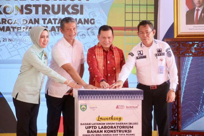 
Pj Gubernur Elen Setiadi Harapkan Kehadiran BLUD UPTD Laboratorium Bahan Konstruksi  Mampu Tiingkatan Kualitas Infrastruktur di Sumsel