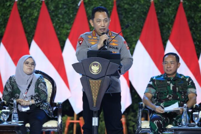 
Kapolri: Berita Hoax menjadi Ancaman Tertinggi di Pilkada 2024