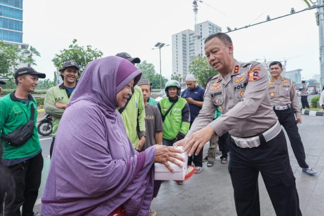 
					Dukung Kualitas Gizi Masyarakat, Korlantas Polri Galakkan Program “Jumat Berkah”