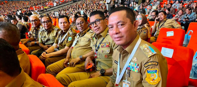 
Pj Gubernur Sumsel Dengarkan Arahan Presiden Prabowo Subianto di Rakornas Pemerintah Pusat dan Pemda