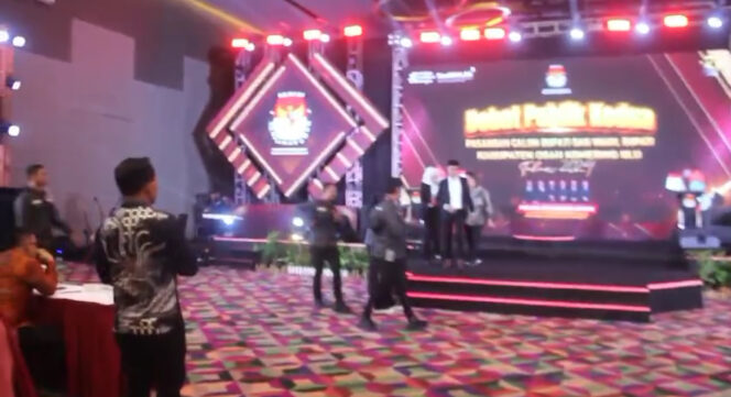 
Walk Out Saat Debat, Pengamat: YPN-YESS Sedang Playing Victim Jual Kisah Sedih ke Masyarakat karena Elektabilitas Mereka Kalah dari Bertaji