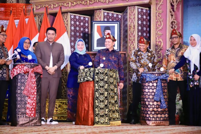 
Tingkatkan Kunjungan Wisatawan ke Sumsel, Pj Gubernur Elen Setiadi Launching Calender Of Event Tahun 2025