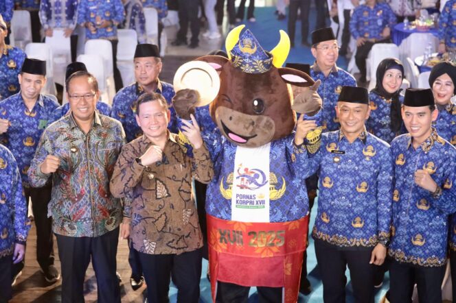 
Pj Gubernur Elen Setiadi Launching Maskot PORNAS KORPRI XVII 2025 di Sumsel