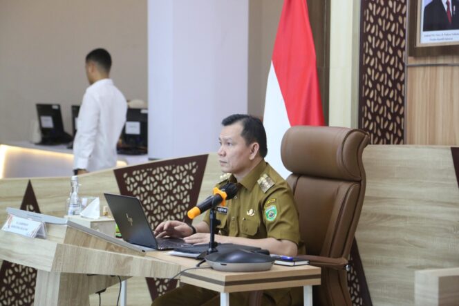 
Pj Gubernur Elen Setiadi Ikuti Rakornas Bersama Mendagri Bahas Inflasi dan Asta Cita Presiden Soal Pemeriksaan Kesehatan Gratis